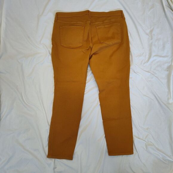 Lot of 5 - Torrid Shorts and Old Navy Pants Women's‎ Size 18 - Picture 16 of 16